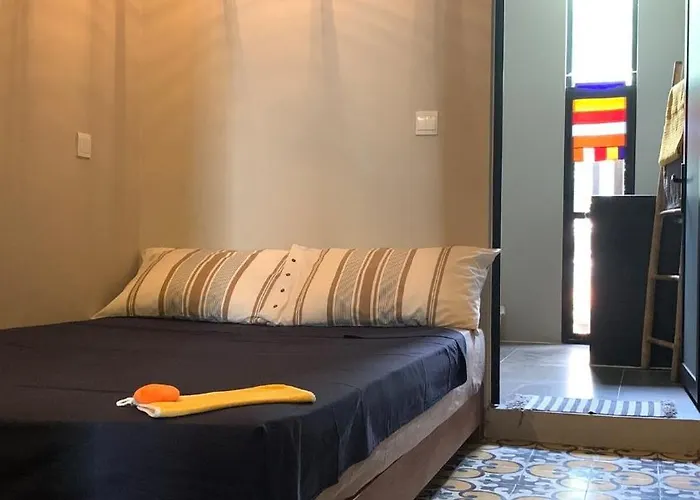 Luna House Container Flat, Private Swimming Pool