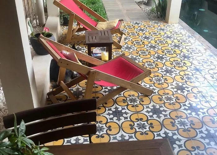 Luna House Container Flat, Private Swimming Pool Apartment *